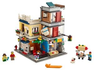 LEGO Woonhuis, dierenwinkel & café 31097