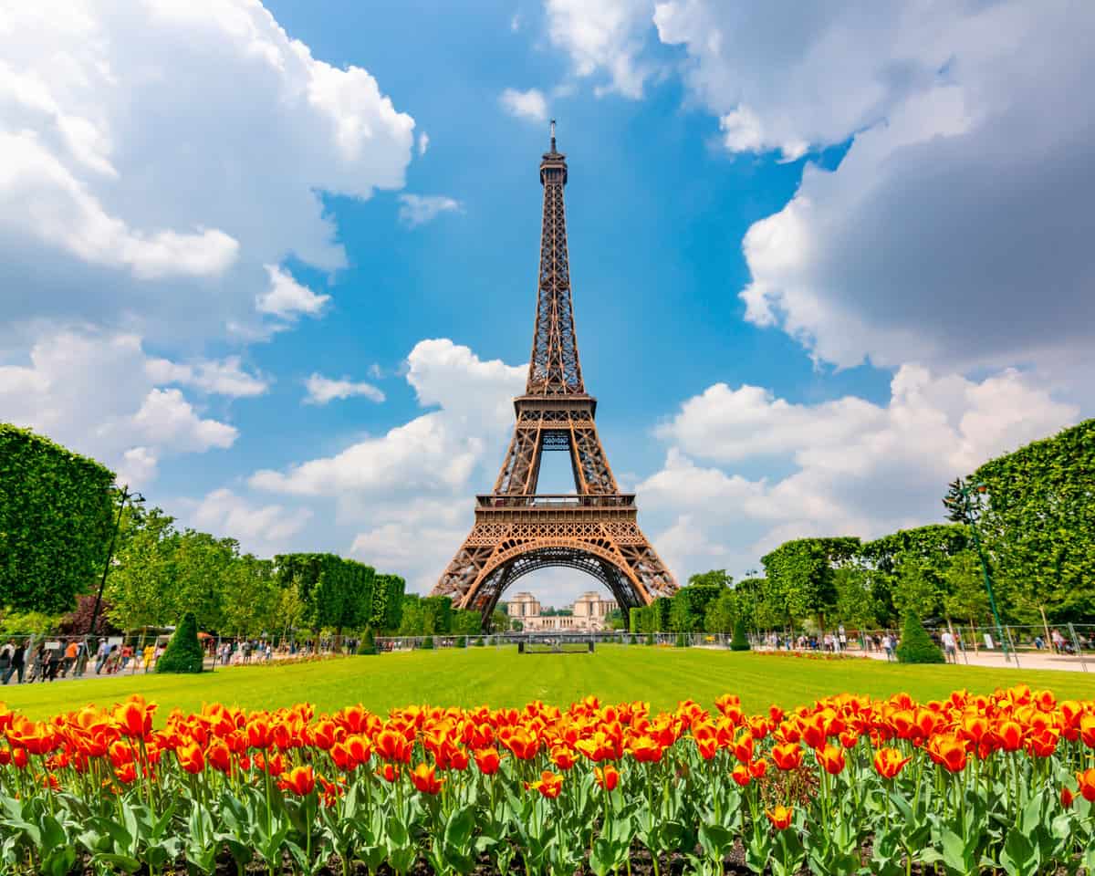 Uitzicht Op De Eiffeltoren In Parijs, Frankrijk