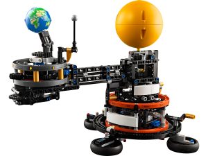 LEGO De aarde en de maan in beweging 42179