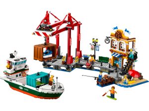 LEGO Haven met vrachtschip 60422